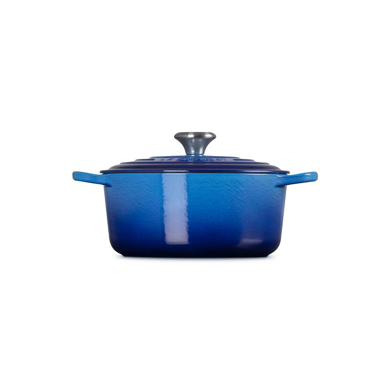 Le Creuset Signature Cast Iron Round Casserole 24cm image number 7